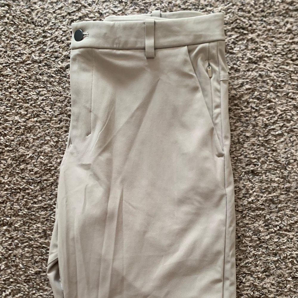 Lululemon Men’s Commission pants
